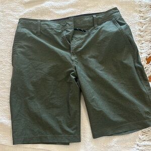 Men’s Shorts/Swim Trunks